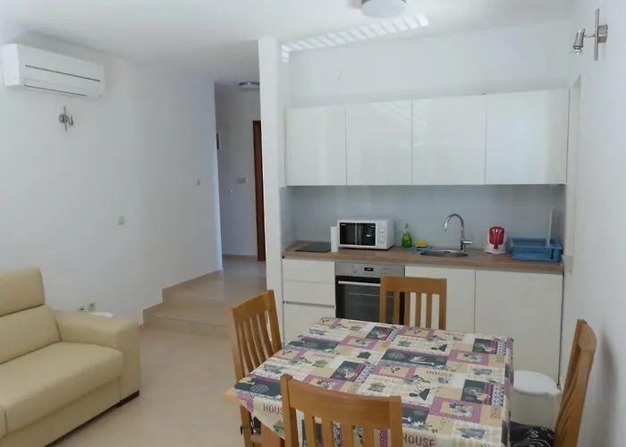 Διαμέρισμα Maria Starigrad Paklenica